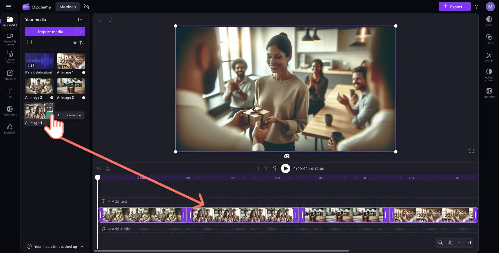Pengguna mengatur gambar menjadi peragaan slide video di Clipchamp