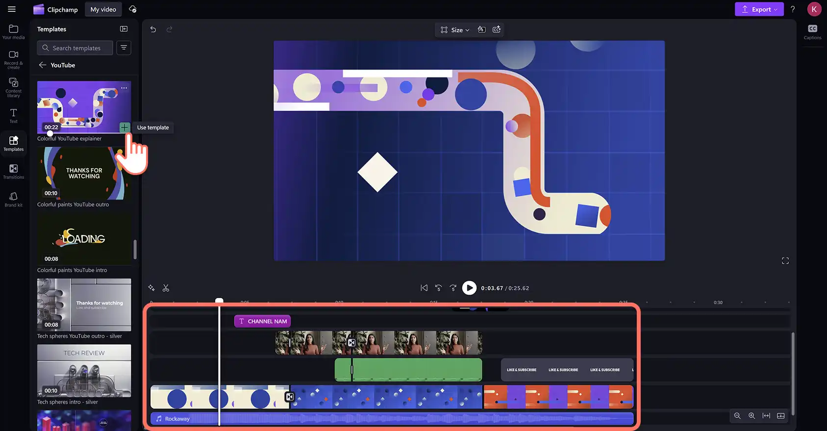 En bruger føjer en videoskabelon til redigeringslinjen i Clipchamp-videoeditoren. 