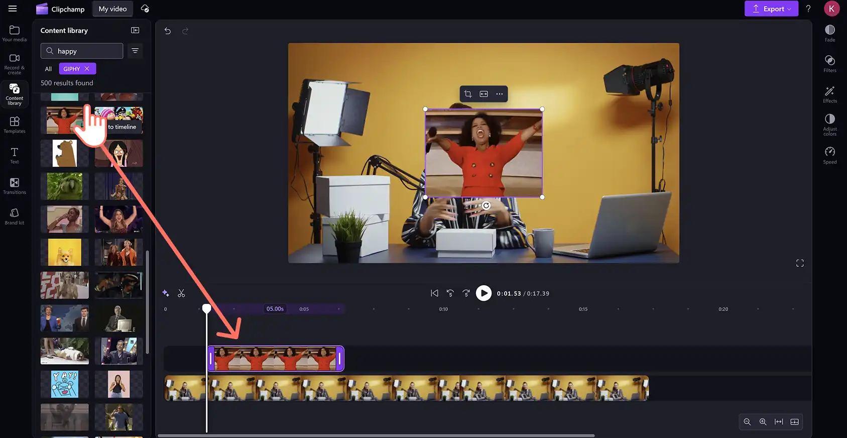Käyttäjä vetää ja pudottaa animoitua GIF-kuvaa Oprah Winfreystä aikajanalle Clipchamp-videoeditorissa.