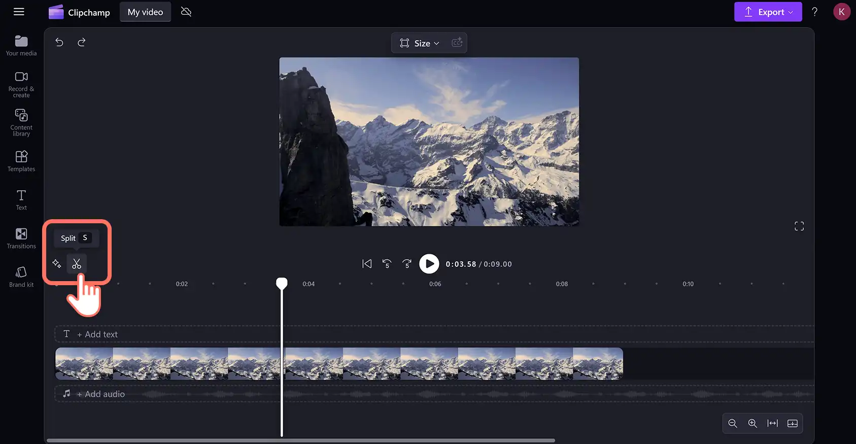 Pengguna mengeklik tombol bagi untuk membagi klip video di Clipchamp.