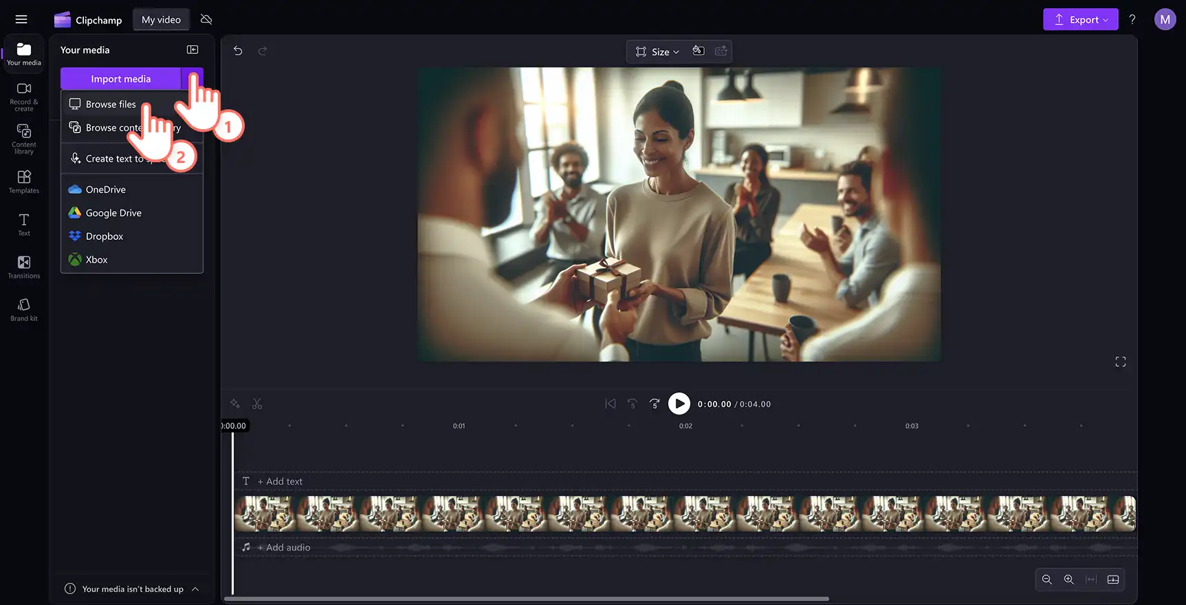 Pengguna mengimpor file gambar ke dalam Clipchamp