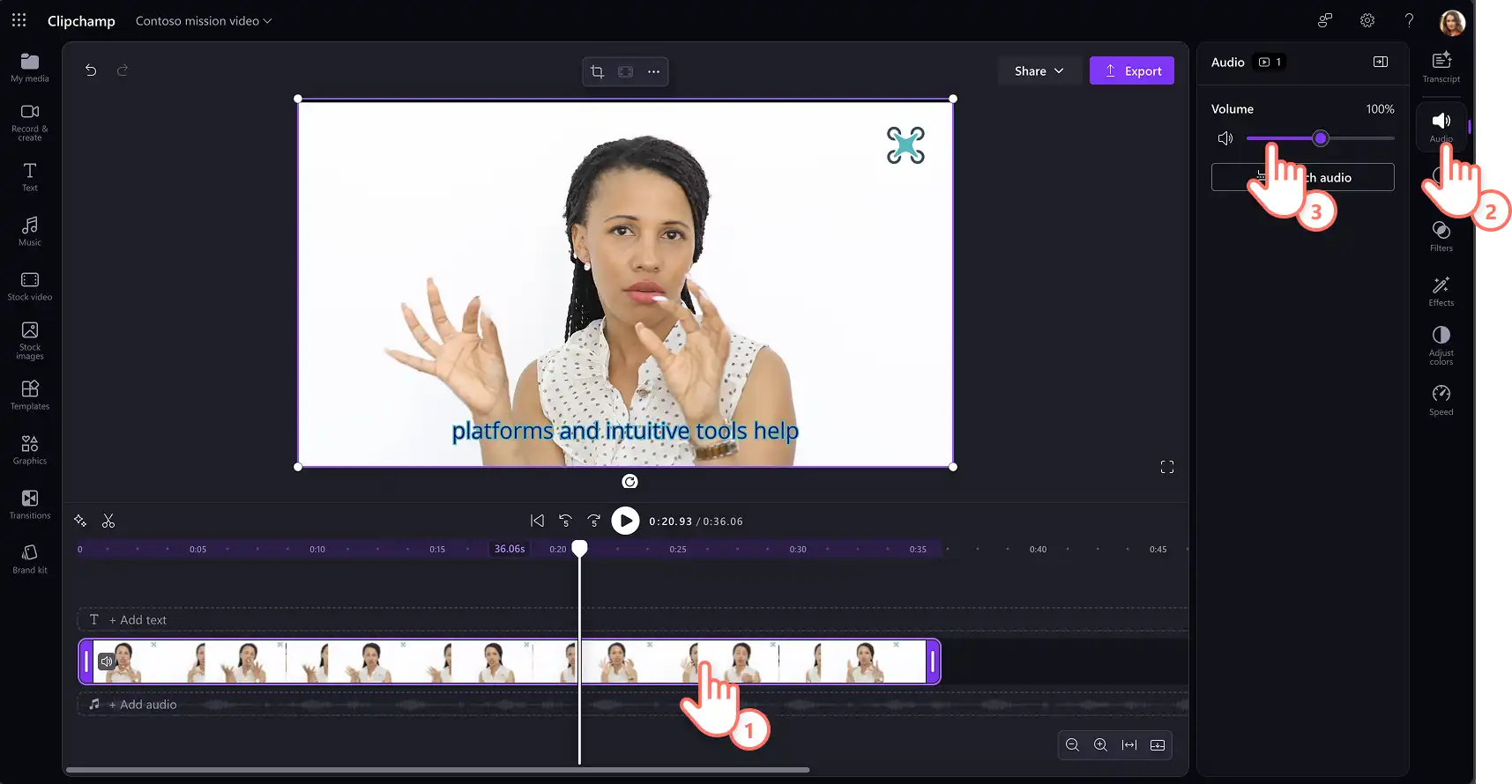 Un utente che regola il volume video in Clipchamp per il lavoro.