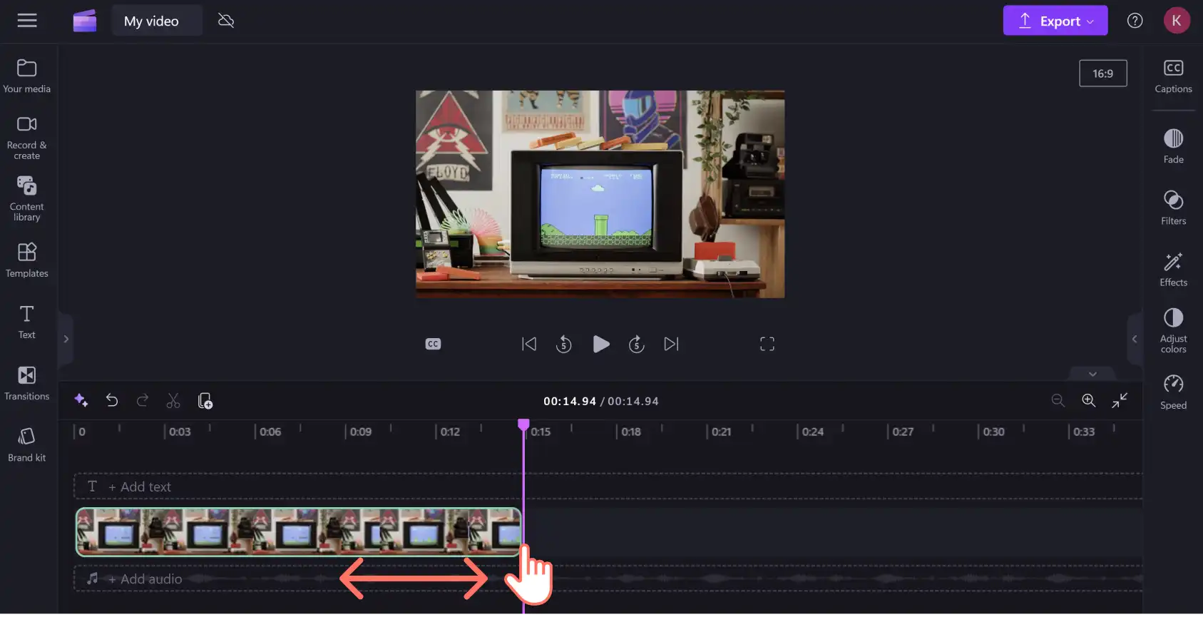 Video klibini, 15 saniyeden kısa olacak şekilde kırpan bir Clipchamp kullanıcısının resmi.