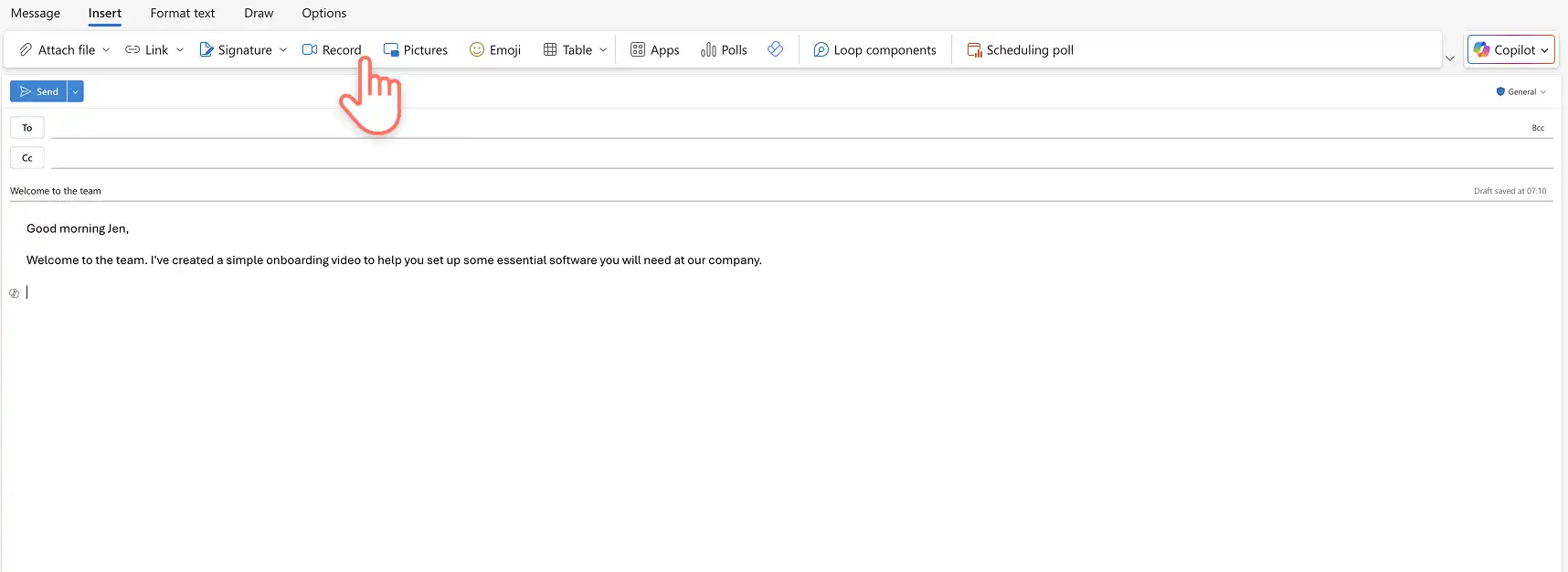 Usuário selecionando o botão de gravação na faixa de opções do Outlook