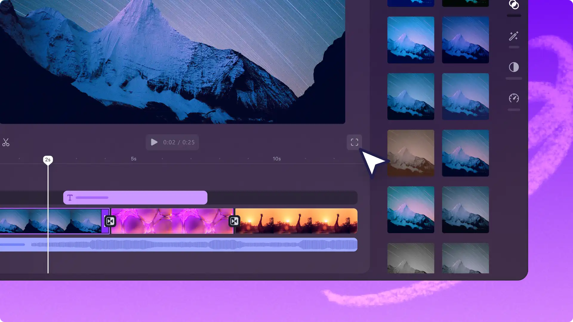 Seorang pengguna mengklik pada mod pratonton video skrin penuh dalam Clipchamp. 