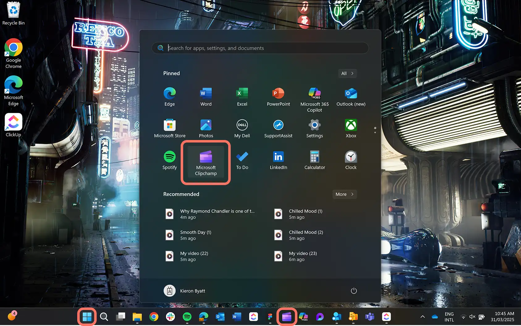 Un utilizator care accesează aplicația Microsoft Clipchamp de pe un dispozitiv Windows 11. 