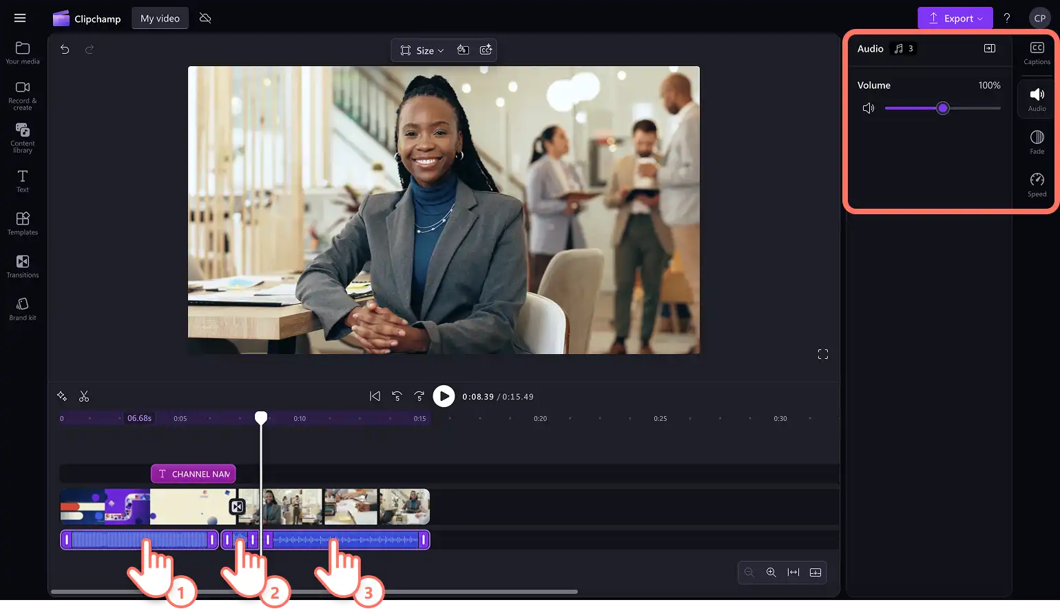 Pengguna menggunakan fitur multi-item untuk mengedit beberapa trek audio.
