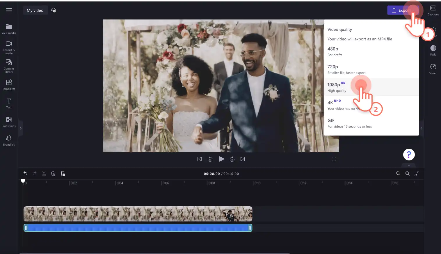 Un utilizator salvând un videoclip de înaltă calitate în Clipchamp