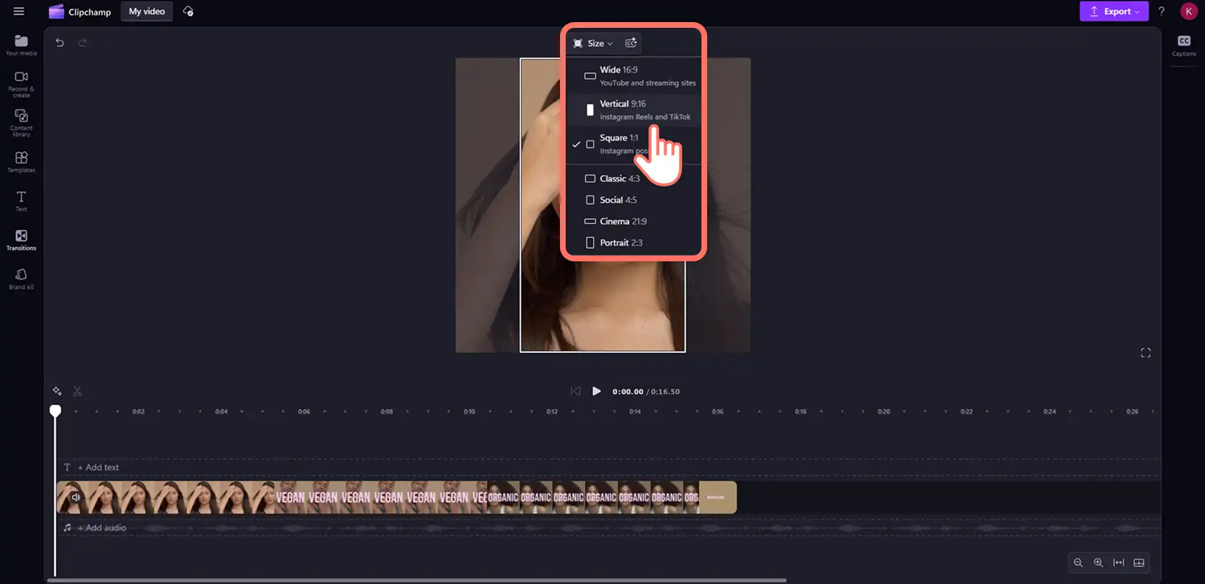 Зображення, на якому користувач змінює розмір відео Instagram для TikTok.