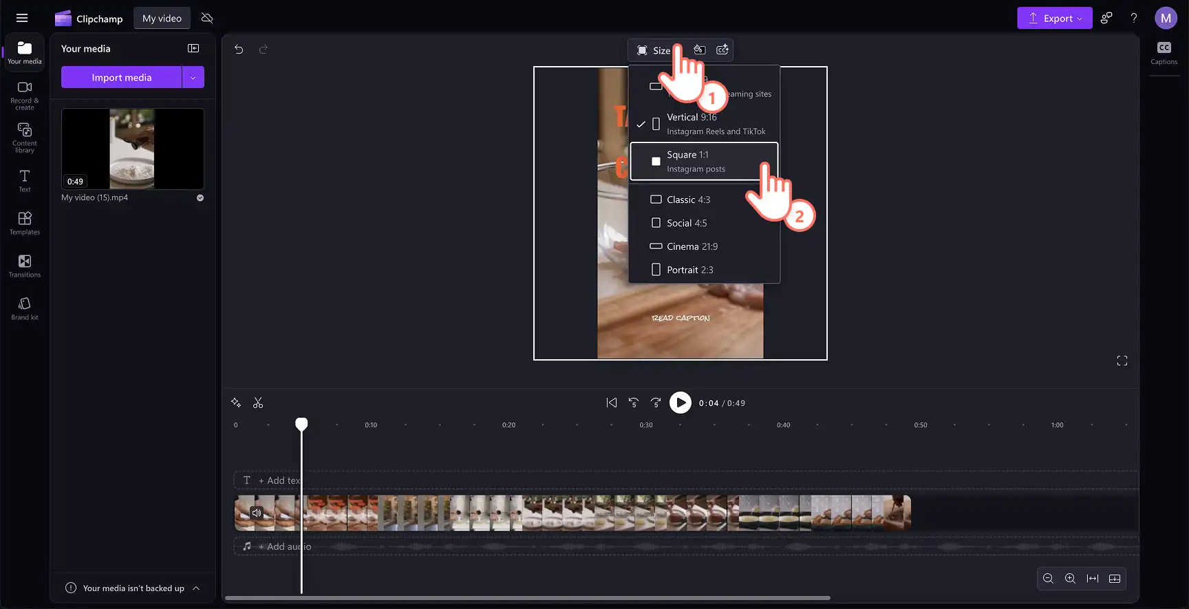 Et billede af en Clipchamp-bruger, der ændrer højde-bredde-forholdet på sin video til 1:1 til Instagram-feedopslag.