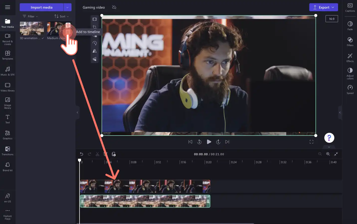 Ein Bild eines Benutzers, der Videos zur Zeitachse hinzufügt.
