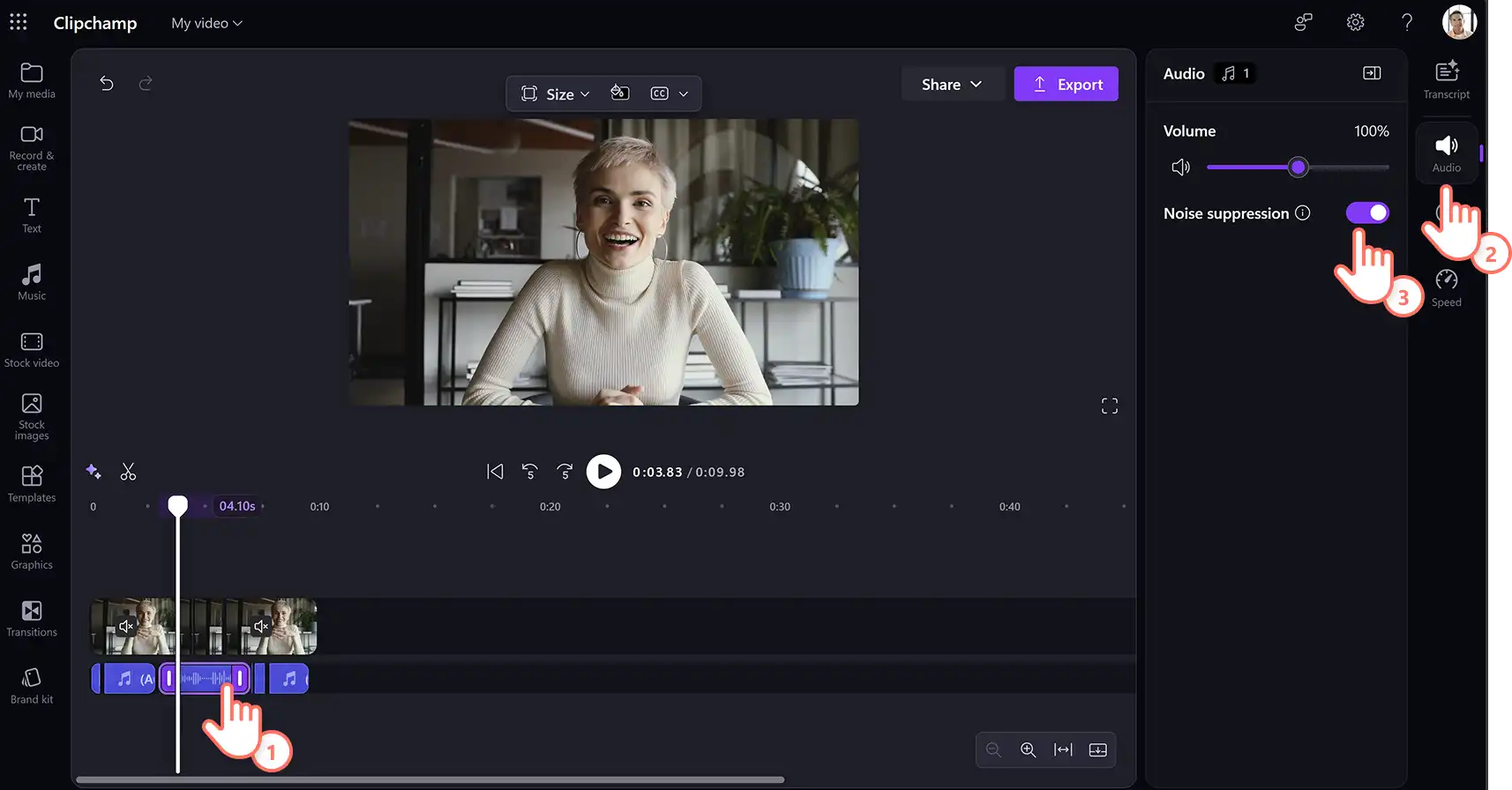 En bruger anvender støjdæmpning med kunstig intelligens på en video med kundeudtalelser i Clipchamp til arbejde.