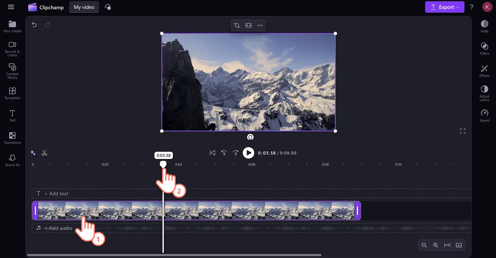 Pengguna menggeser pencari ke stempel waktu untuk memisahkan klip video di Clipchamp.
