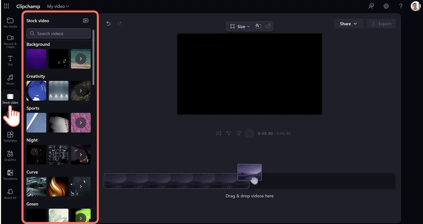 En bruger søger efter mediesamlinger i Clipchamp til arbejde.